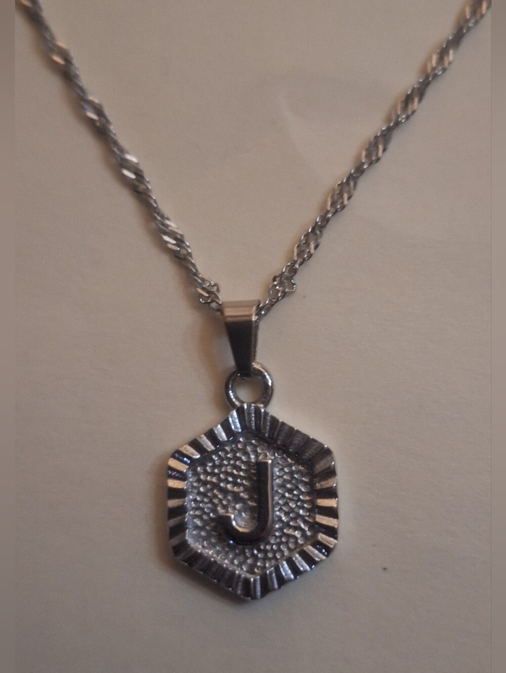 Oak & Ivy Boutique Stainless Silver Tone J Initial Adjustable Necklace NWOT.
